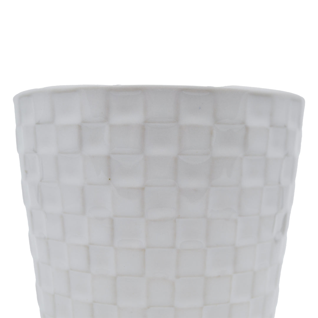 Cleo White Embossed Pot