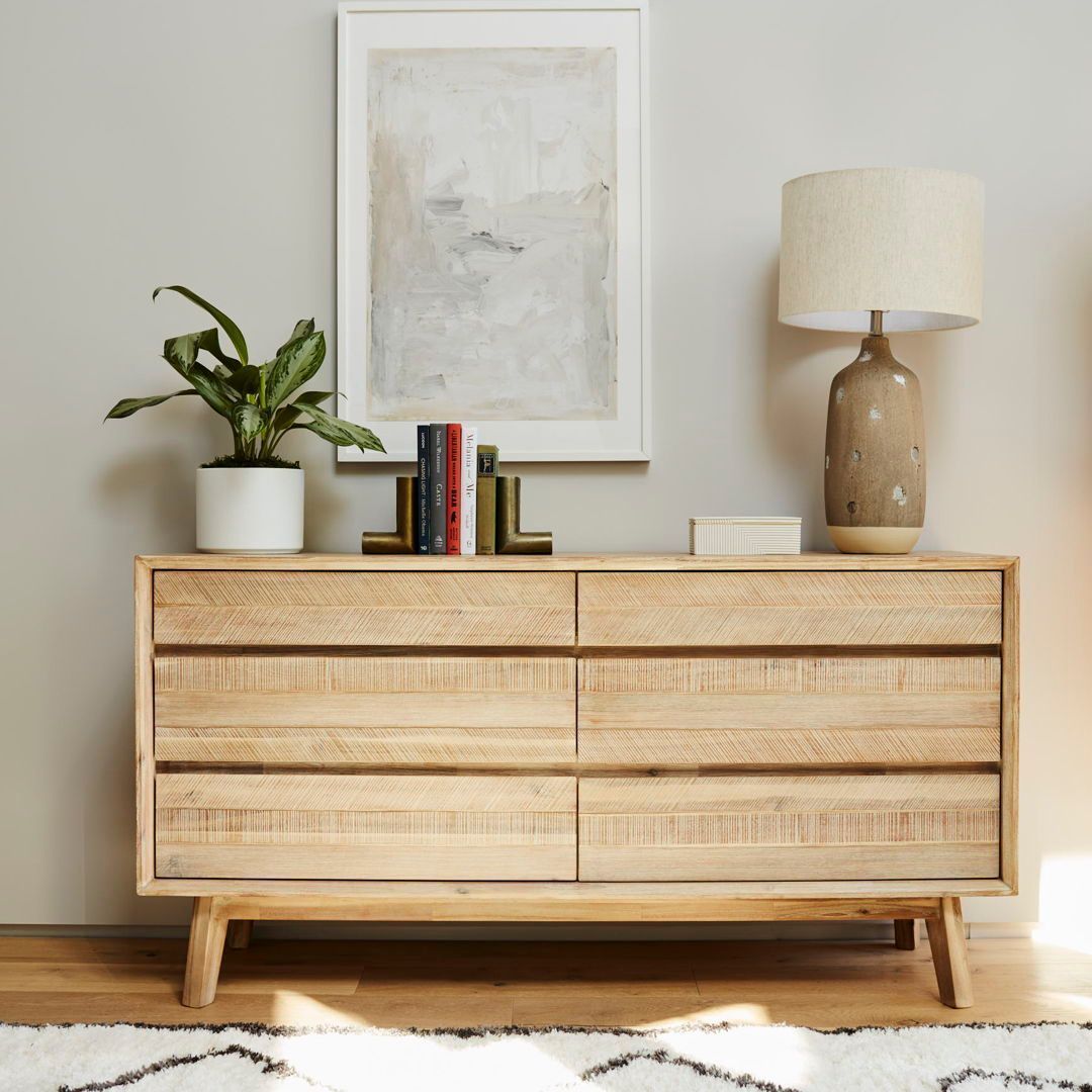 Dressers & Chests