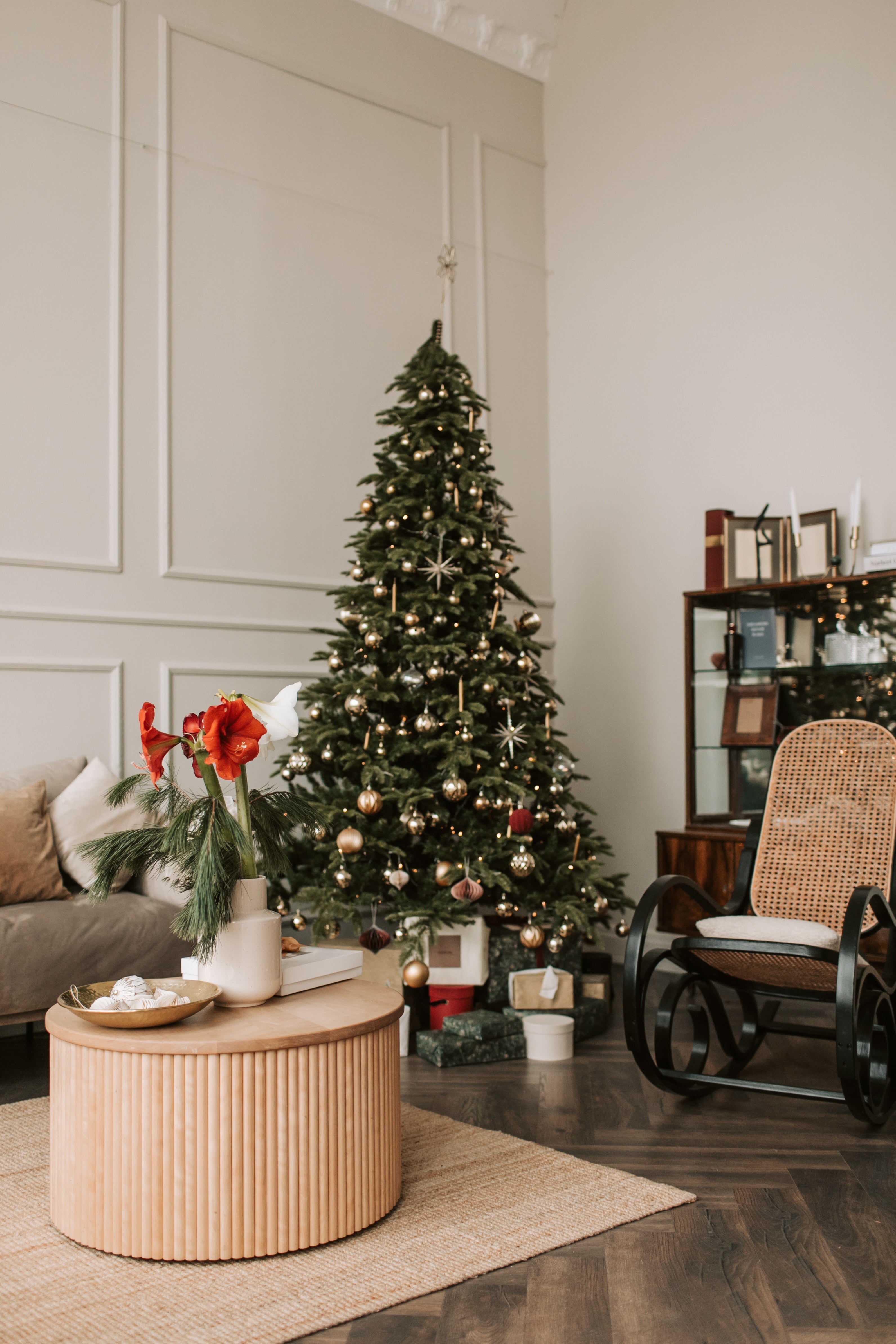 Seasonal Decor