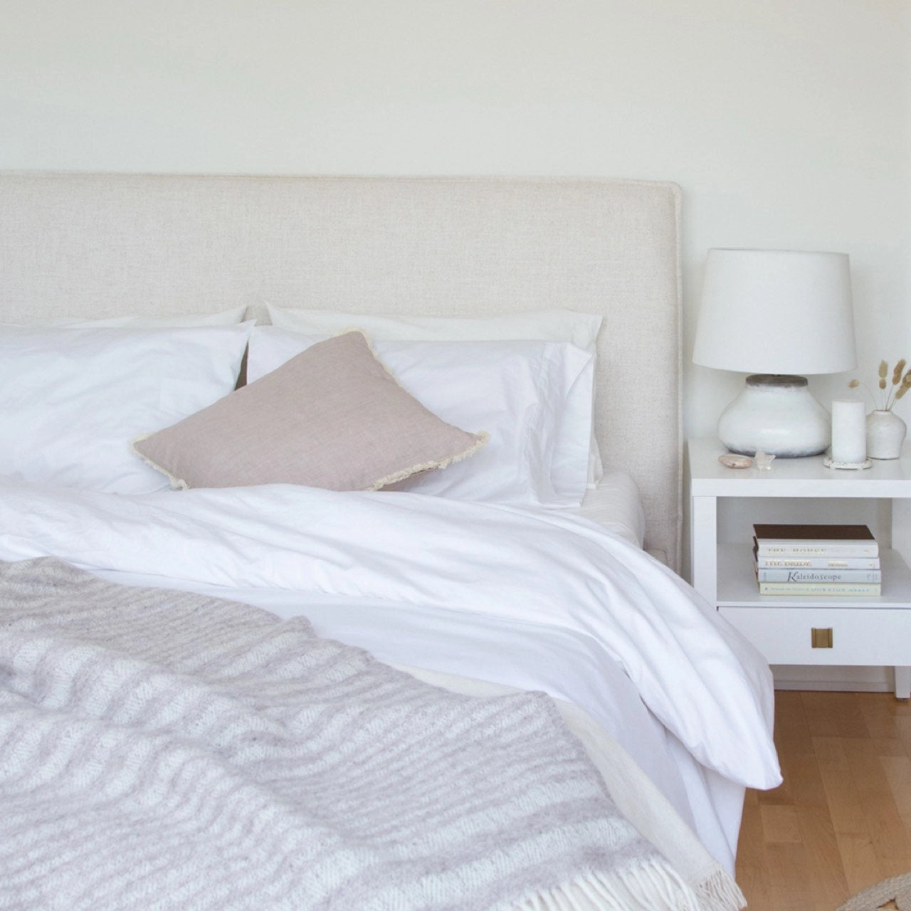 Julia Bed | Cream