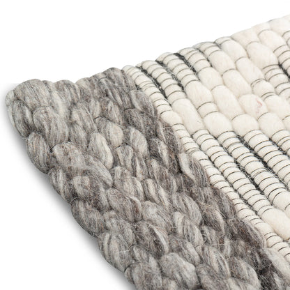 Chinook Handmade Wool Rug - Gray Diamond