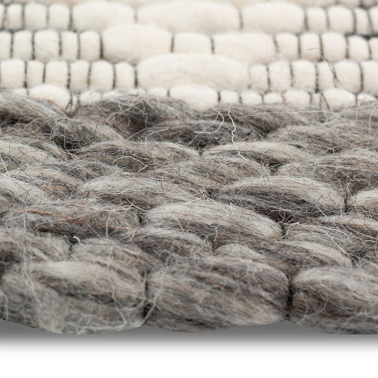 Chinook Handmade Wool Rug - Gray Diamond